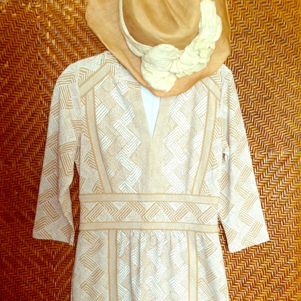 White and caramel-patterned summer dress